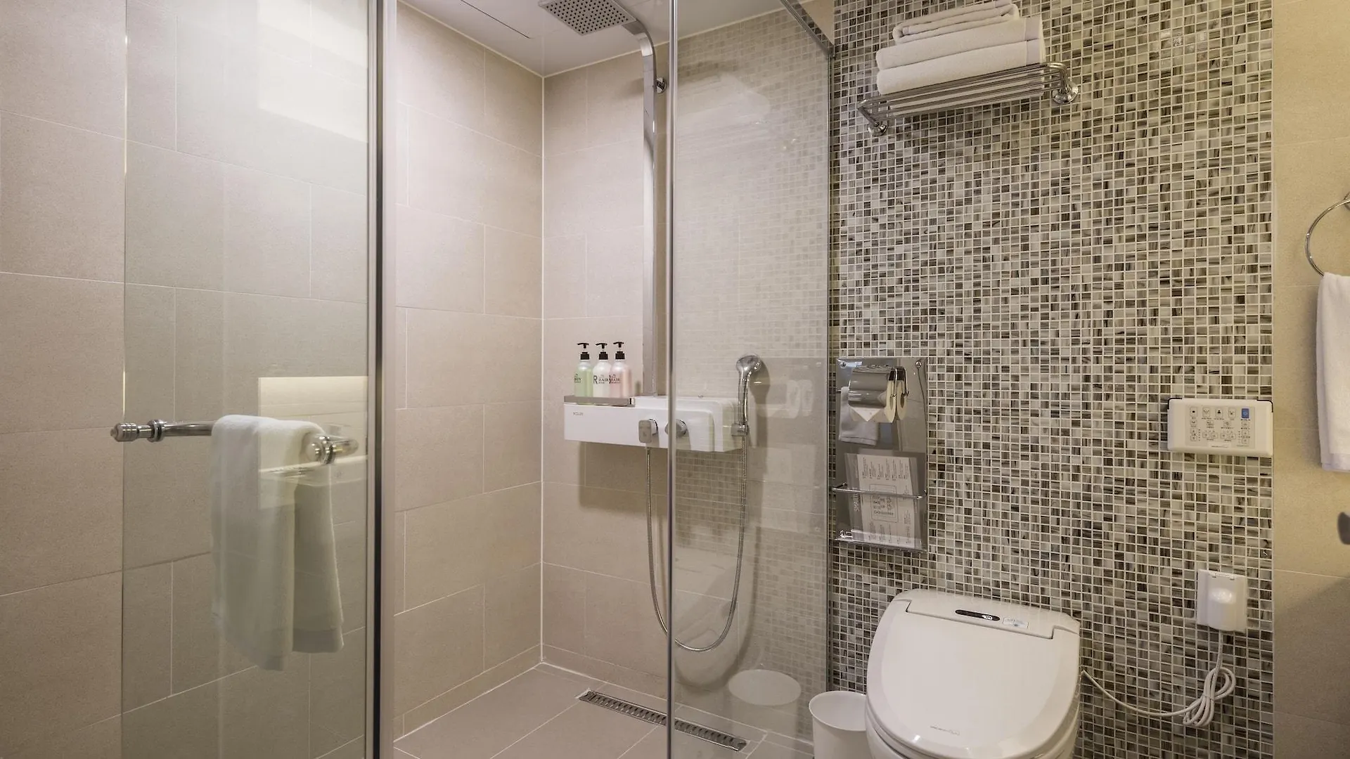 The First Stay Hotel Seoul