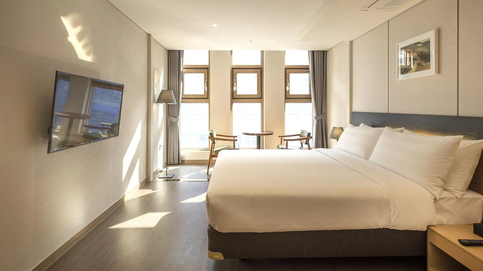 The First Stay Hotel Seoul
