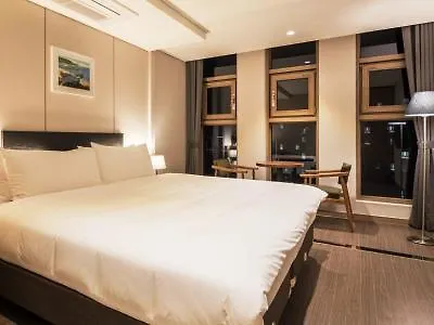 The First Stay Hotel Seoul