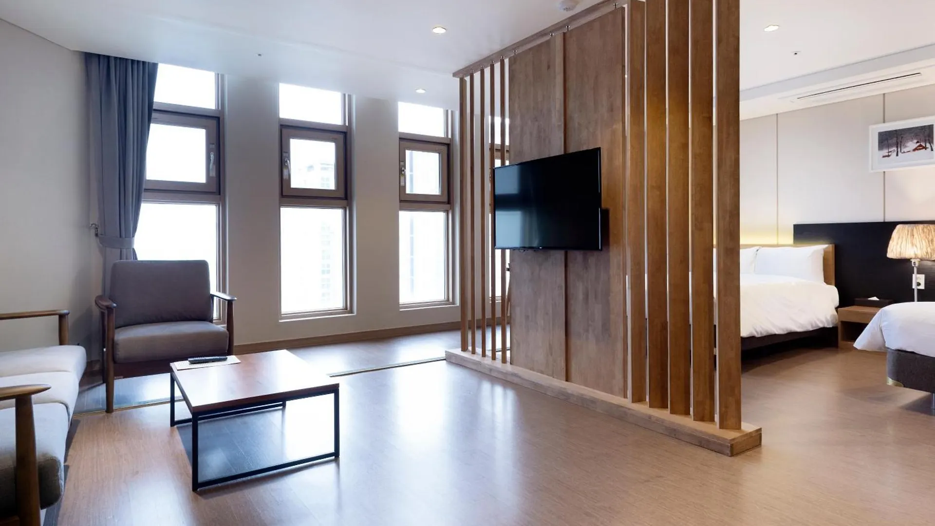 The First Stay Hotel Seoul